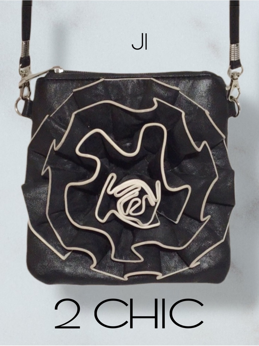 2‎ CHIC Faux Leather Crossbody Clutch